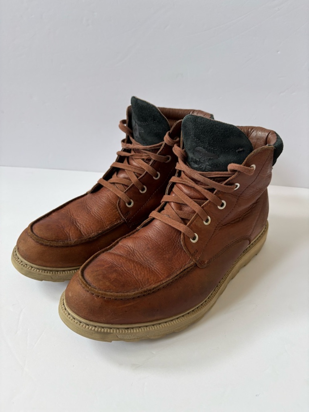 Sorel Madson II Boots Mens 9.5 Brown Leather Lace Up Moc Toe Waterproof Ankle